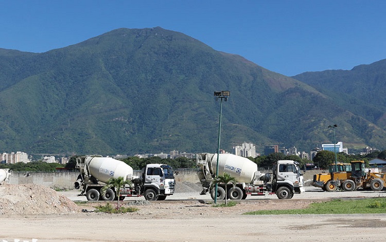 XCMG Official Mobile Concrete Truck Mixer XSC2301 Concrete Mixer Truck Best Price For Sale